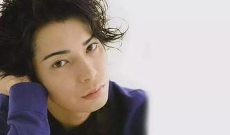 日本男明星被爆料视频,真相与争议 第1张 日本男明星被爆料视频,真相与争议 第1张