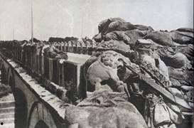 卢沟桥战役在线观看,历史重现，在线见证民族抗争的壮丽篇章